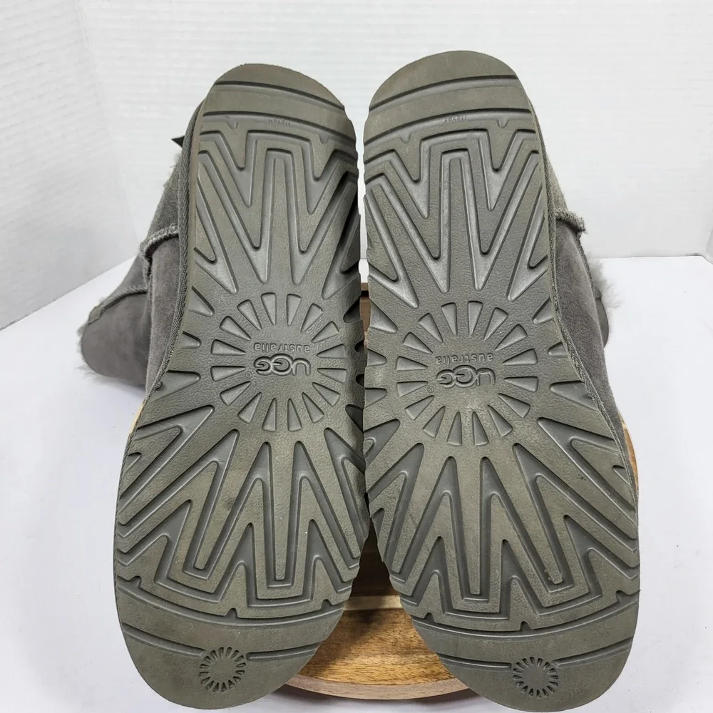UGG Bailey Bow II Boots Women 9 Grey Excellent Suede Sheepskin 1002954